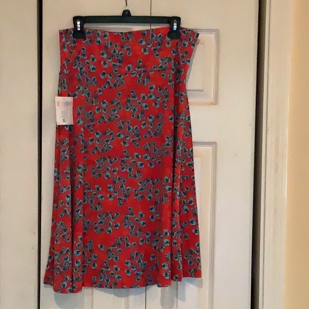 LuLaRoe red and blue a-shirt size Xl